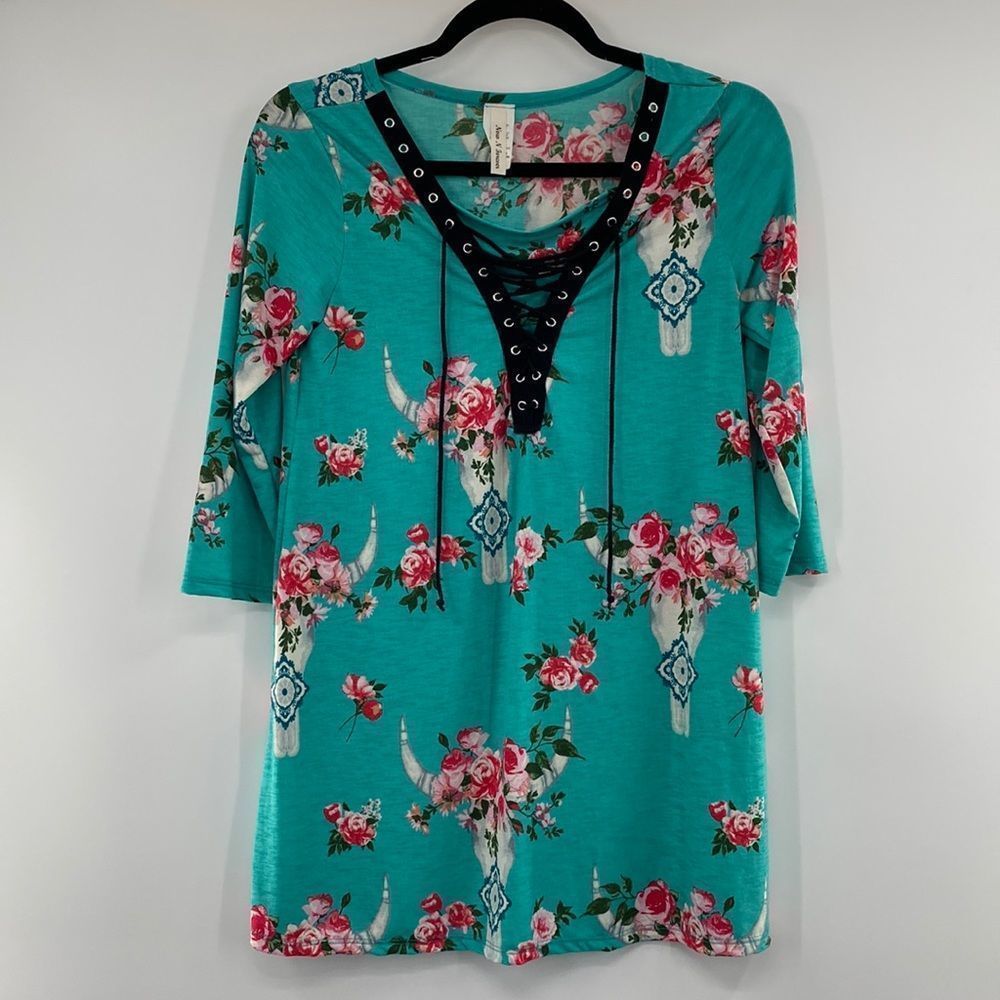 3For$20 Now N’ Forever Floral Top Teal size: small